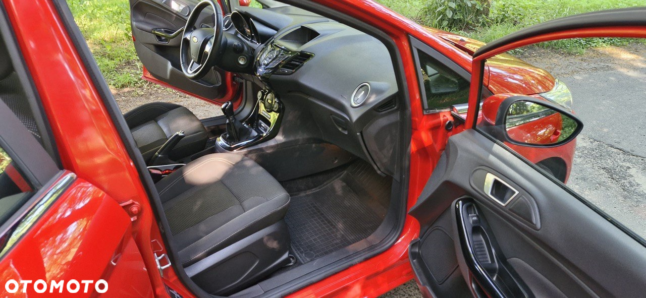 Ford Fiesta 1.0 EcoBoost S&S TITANIUM - 16