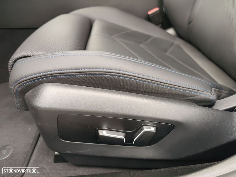 BMW 530 e Pack Desportivo M - 15