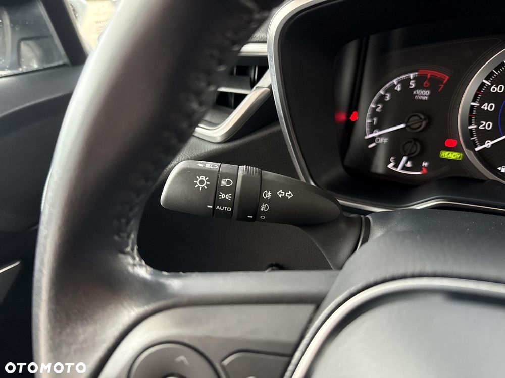 Toyota Corolla 1.8 Hybrid Comfort - 22