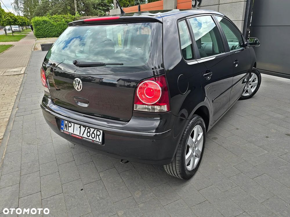 Volkswagen Polo 1.6 United - 11