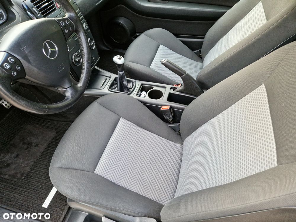 Mercedes-Benz Klasa A 170 Elegance - 9