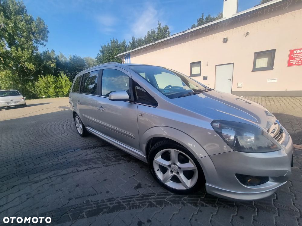 Opel Zafira 1.8 Cosmo - 19