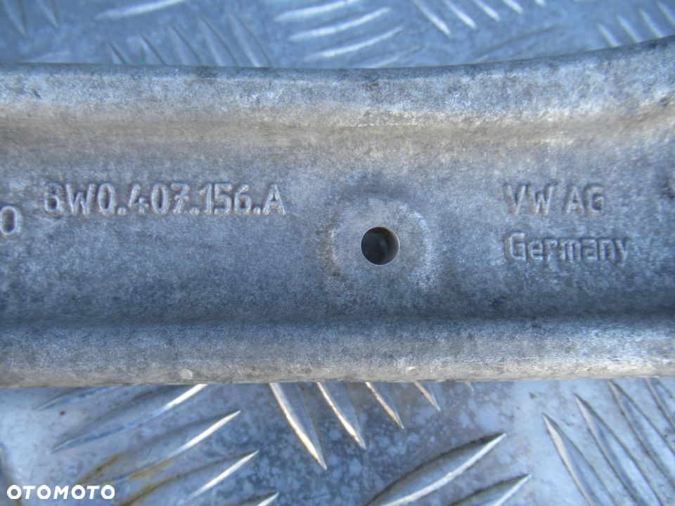 WAHACZ PRZEDNI PRZÓD PRAWY LEWY DOLNY AUDI A4 B8 A5 2007- - 10