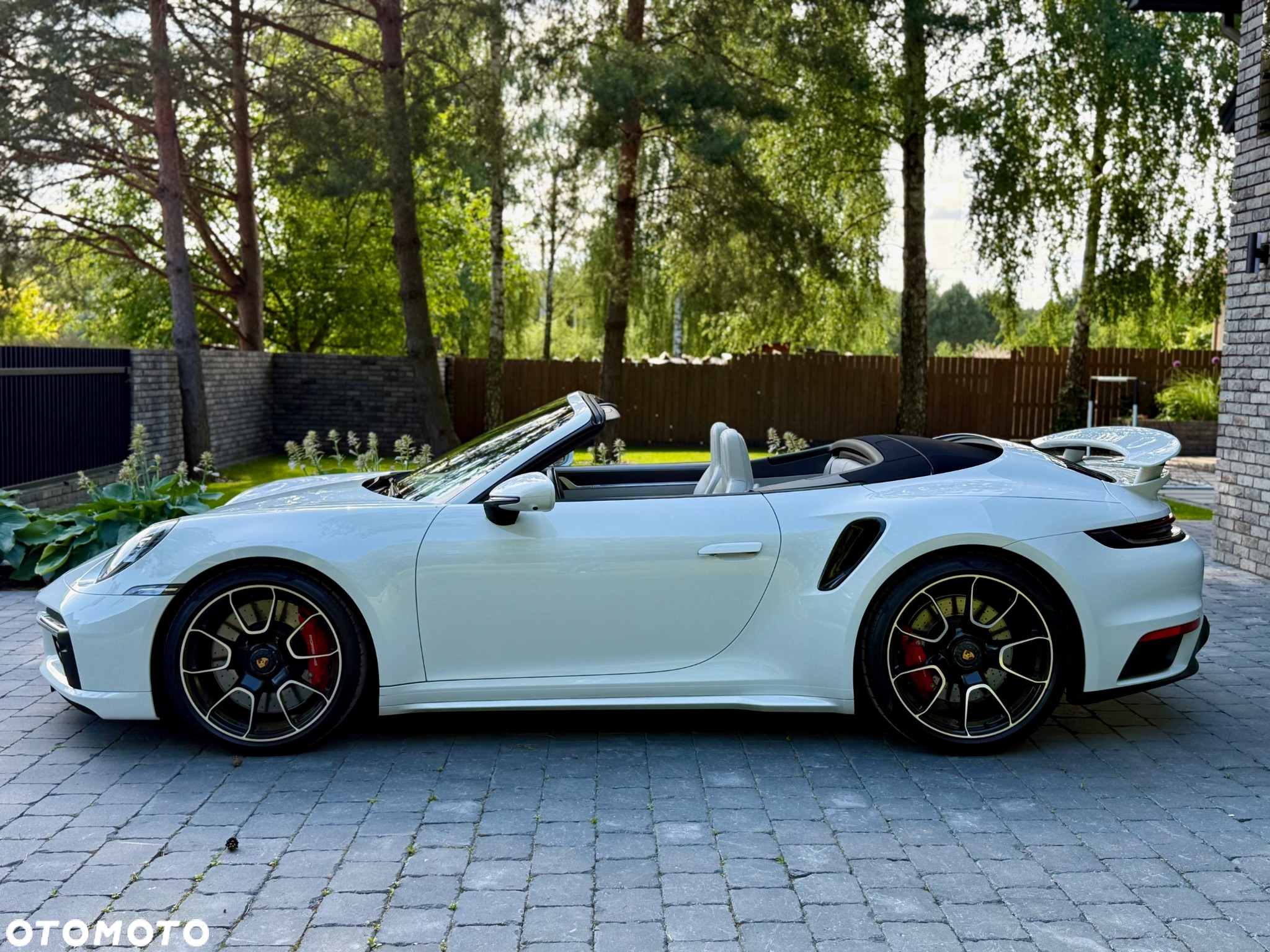 Porsche 911 Carrera Turbo Cabrio - 18
