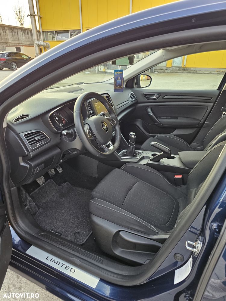 Renault Megane ENERGY dCi 110 Start & Stop LIMITED - 9