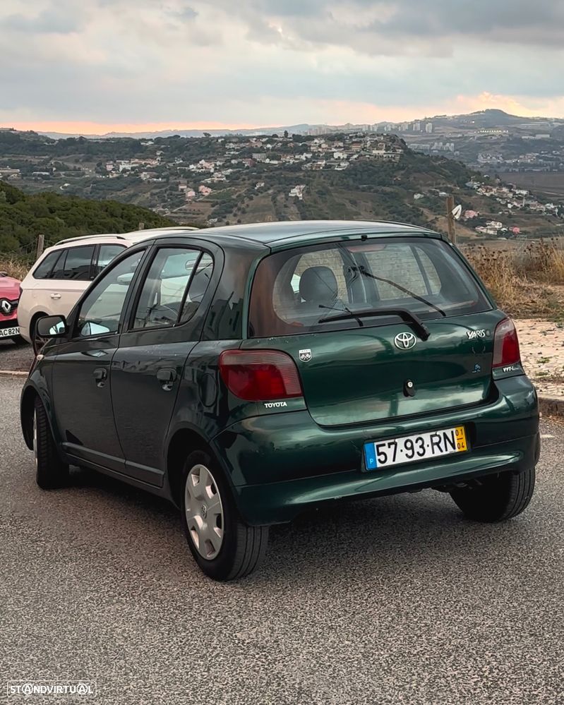 Toyota Yaris 1.0 Base C/Radio - 3