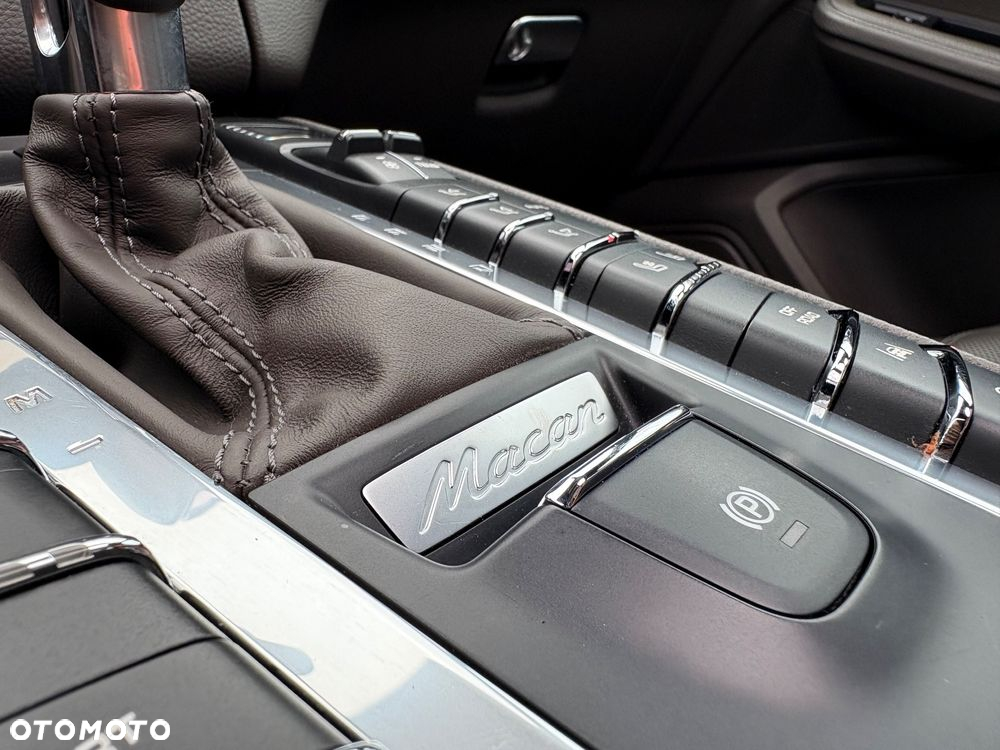 Porsche Macan - 29