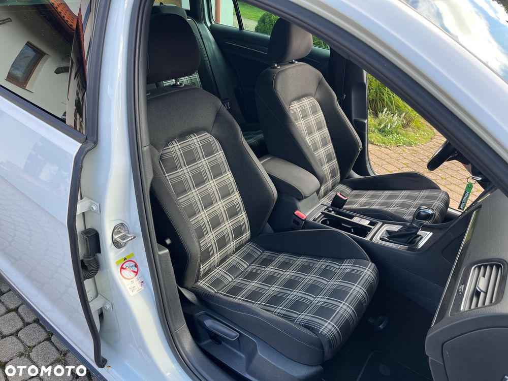 Volkswagen Golf GTD (BlueMotion Technology) DSG - 9