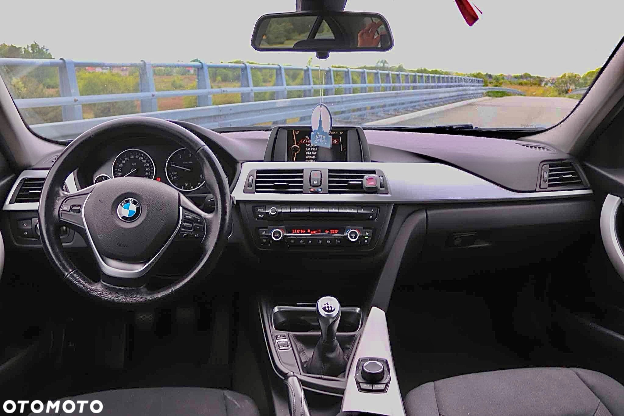 BMW Seria 3 318d Luxury Line - 7