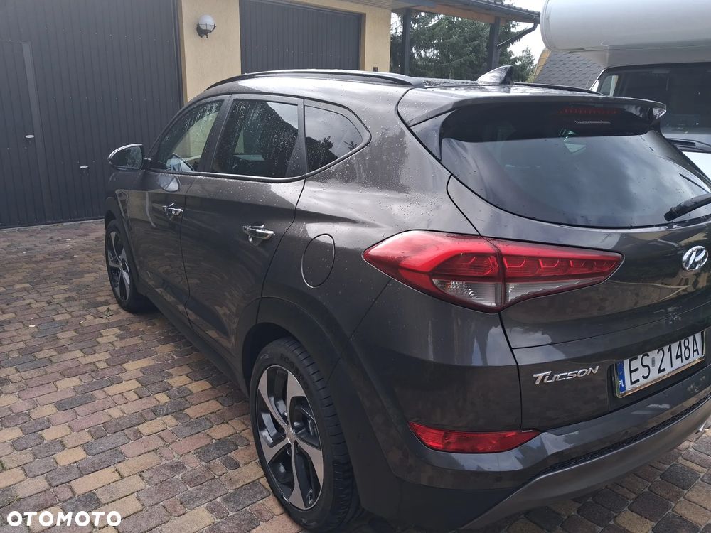 Hyundai Tucson 2.0 CRDI 4WD Automatik Premium - 3