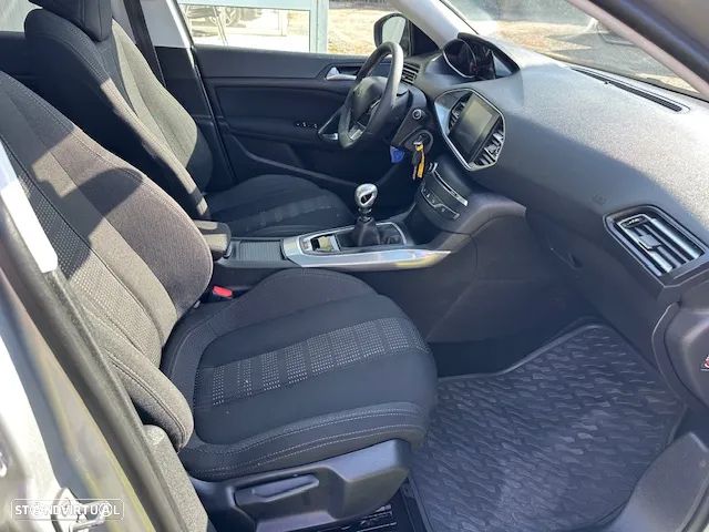 Peugeot 308 SW 1.6 e-HDi Allure J17 - 13