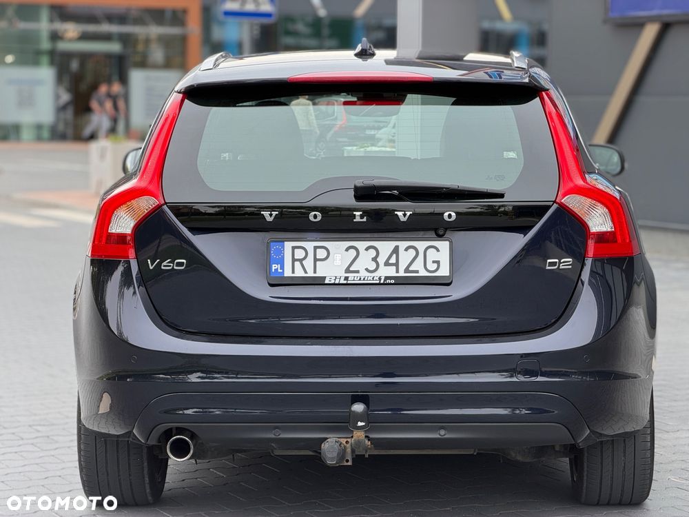 Volvo V60 D2 Geartronic Summum - 24
