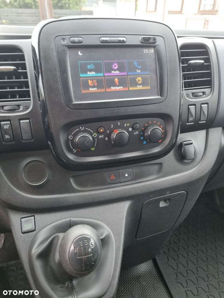 Opel Vivaro - 11