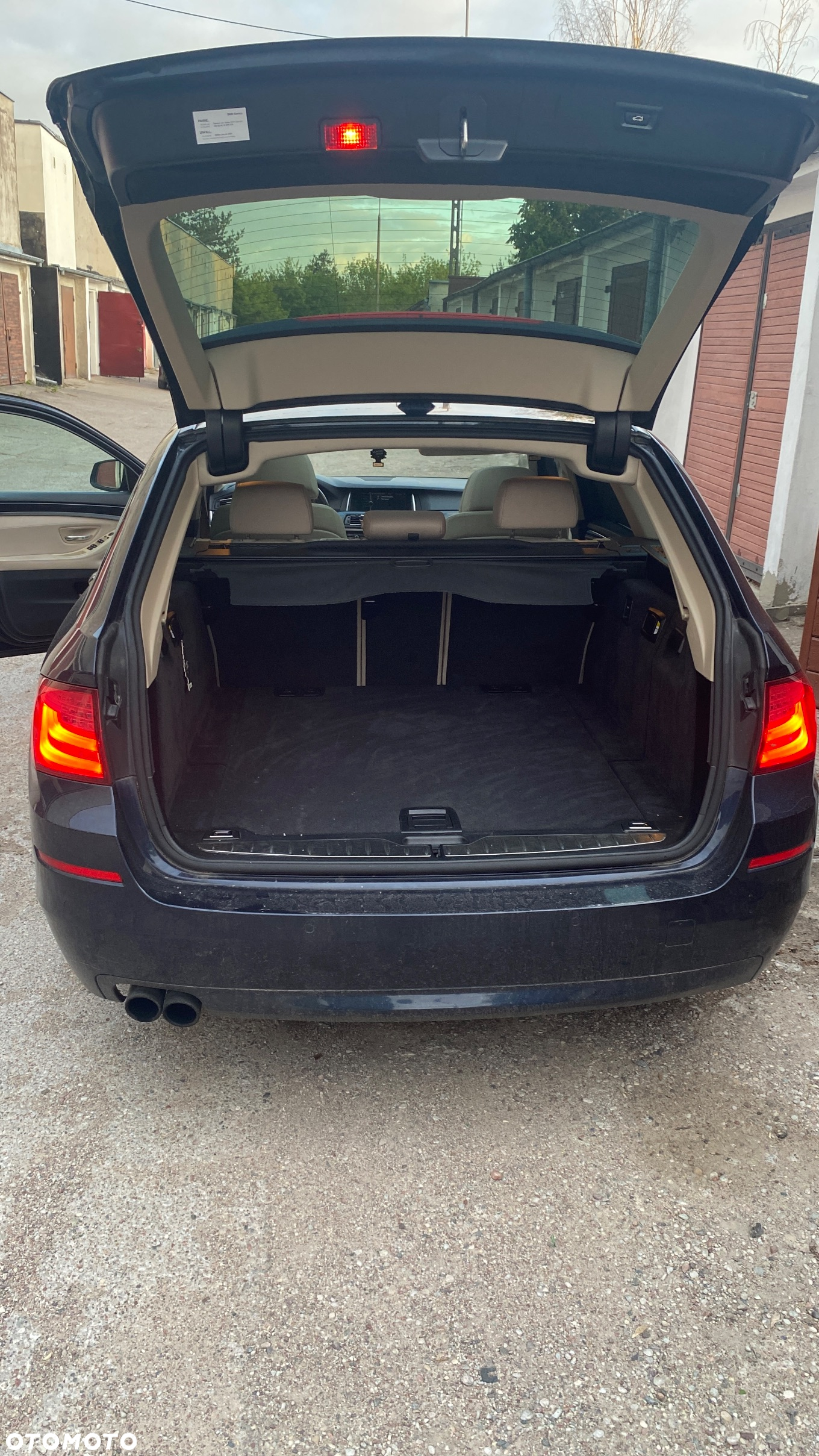 BMW Seria 5 520d - 24