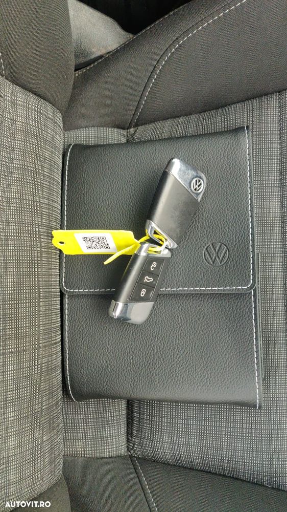 Volkswagen Passat 2.0 TDI SCR DSG Business - 32