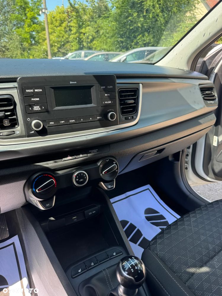 Kia Rio - 13