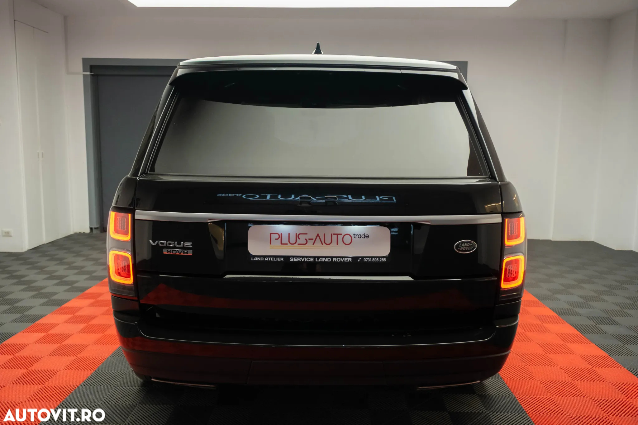 Land Rover Range Rover 4.4L SDV8 Vogue - 6