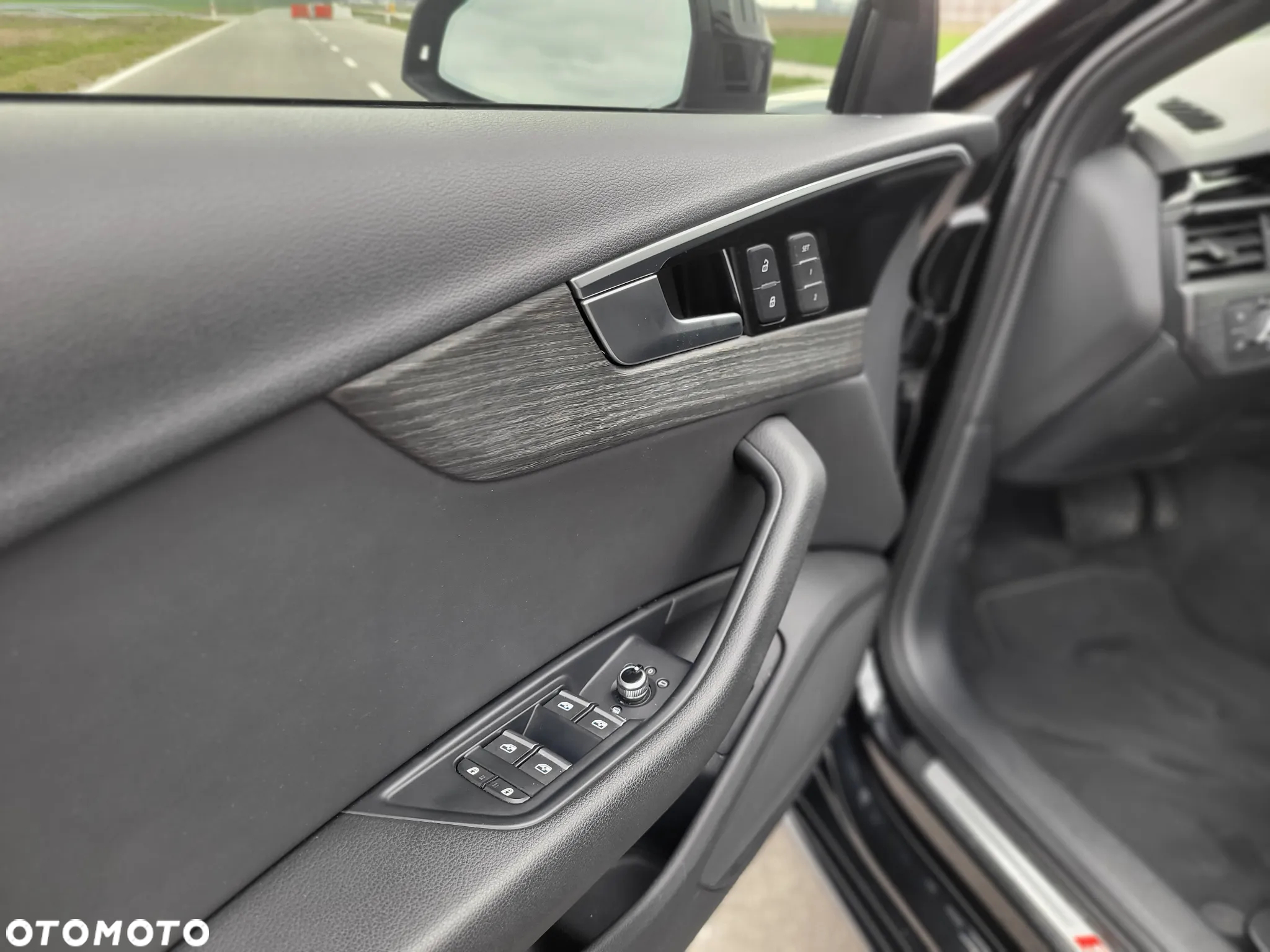 Audi A4 2.0 TFSI Quattro S tronic - 28