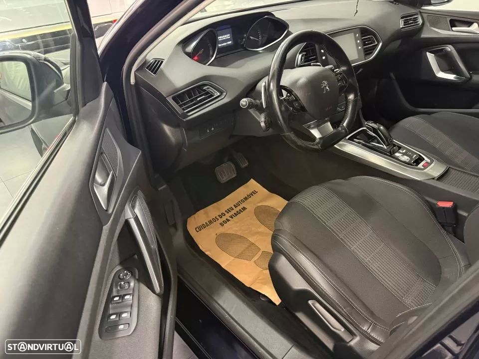 Peugeot 308 BlueHDi 130 EAT8 Allure Pack - 5