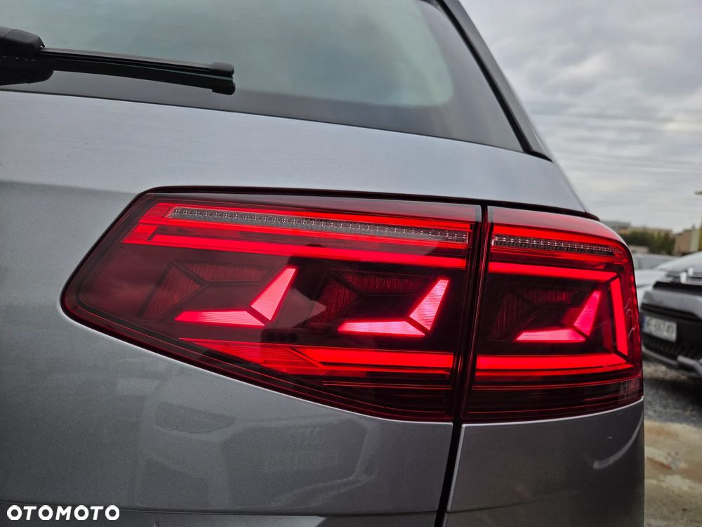 Volkswagen Passat 2.0 TDI 4Mot Elegance DSG - 40