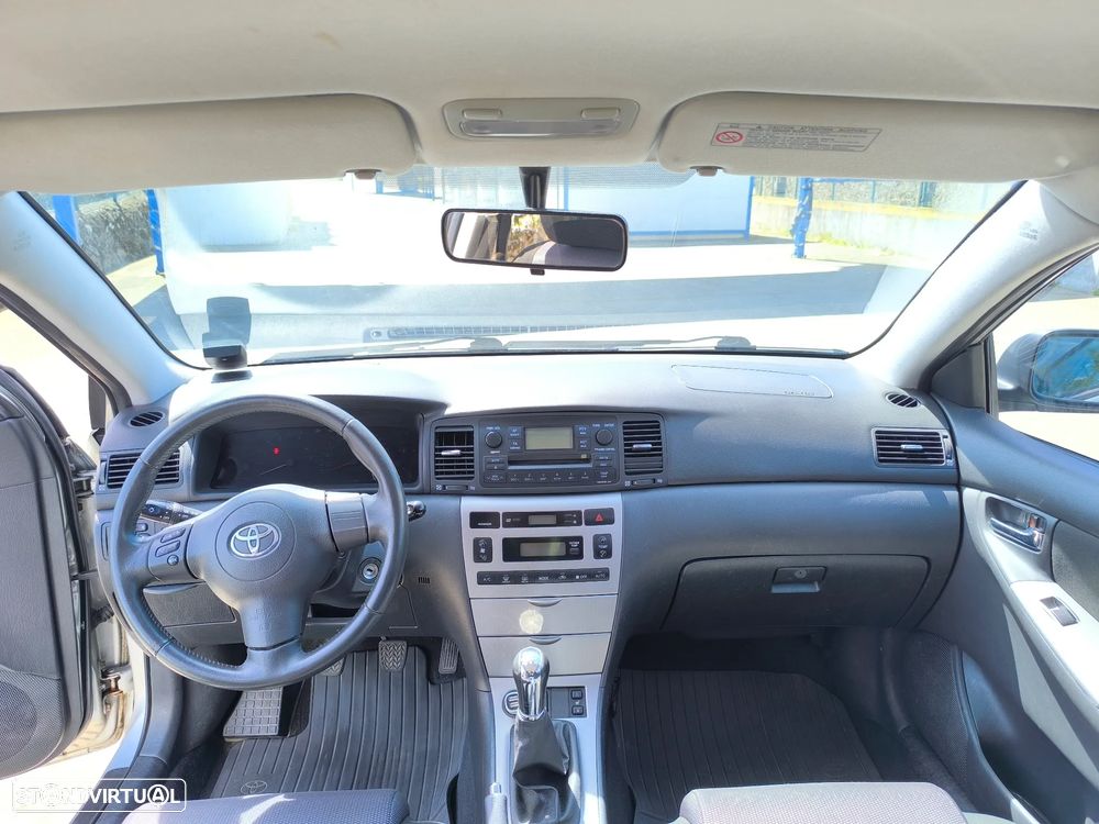 Toyota Corolla 1.6 VVT-i Edition - 10