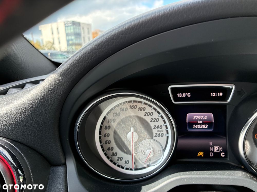 Mercedes-Benz CLA 250 4Matic 7G-DCT Sport - 21
