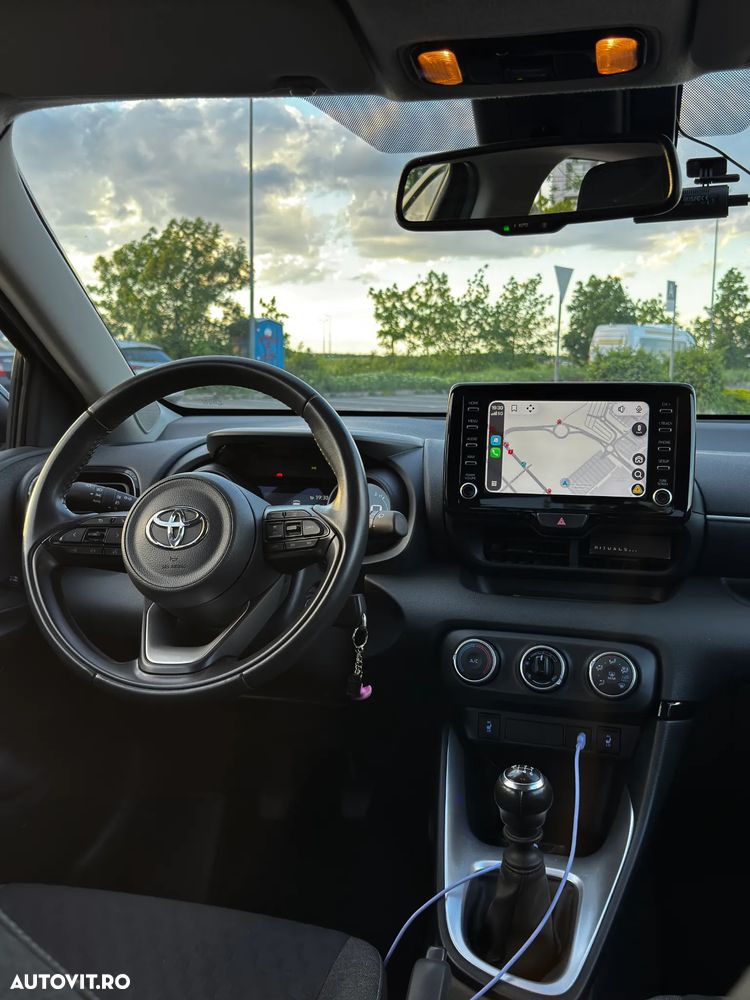 Toyota Yaris 1.5 MT Dynamic - 12