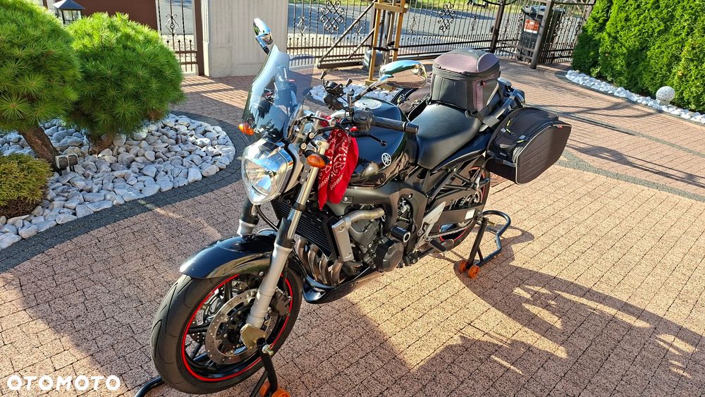 Yamaha FZ6 - 13