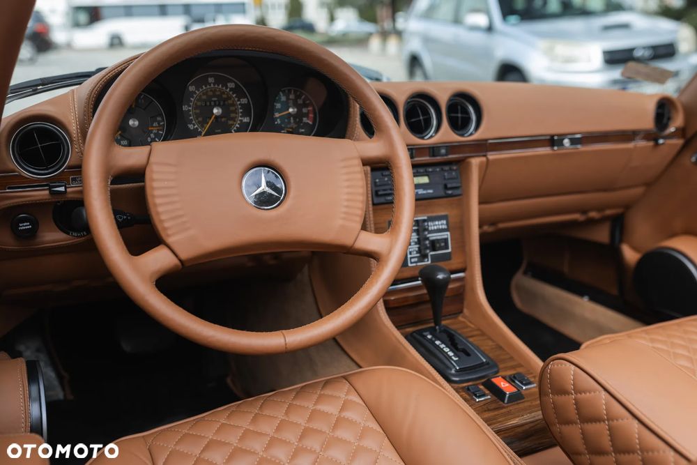 Mercedes-Benz SL - 23