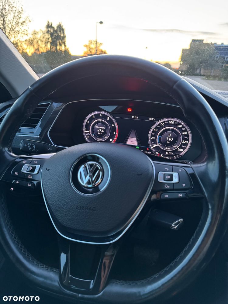 Volkswagen Tiguan - 14