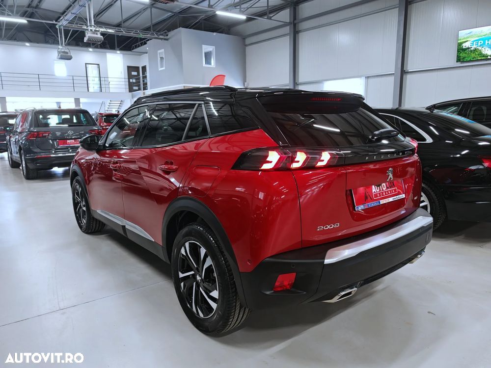 Peugeot 2008 PureTech 130 EAT8 GT - 5