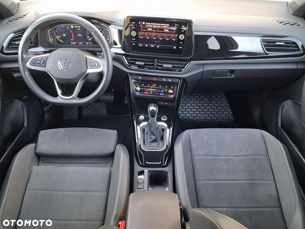 Volkswagen T-Roc - 16