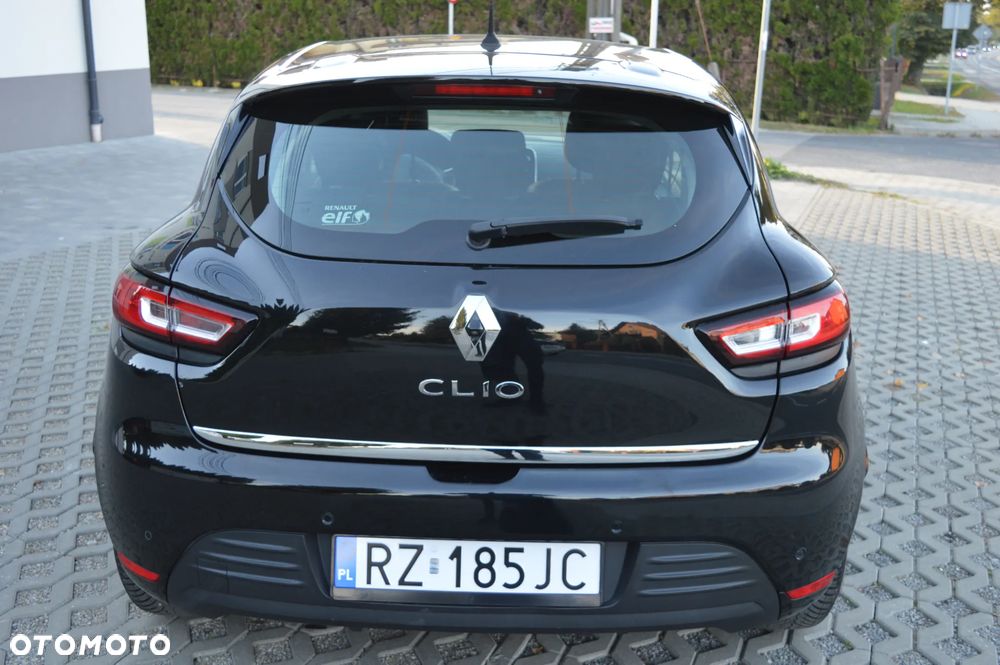 Renault Clio TCe 90 Luxe - 16