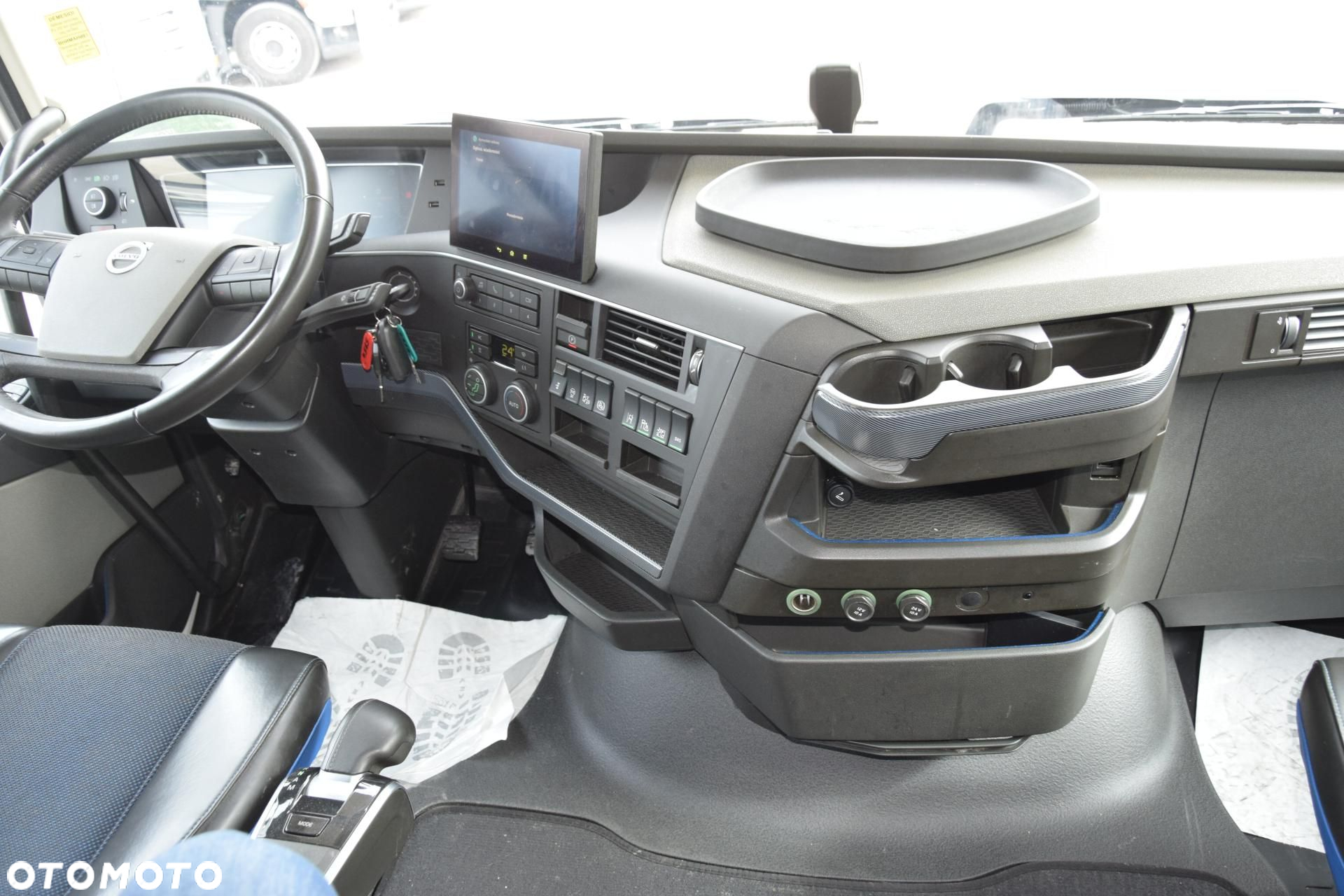 Volvo FH 500 Globetrotter XL - 12