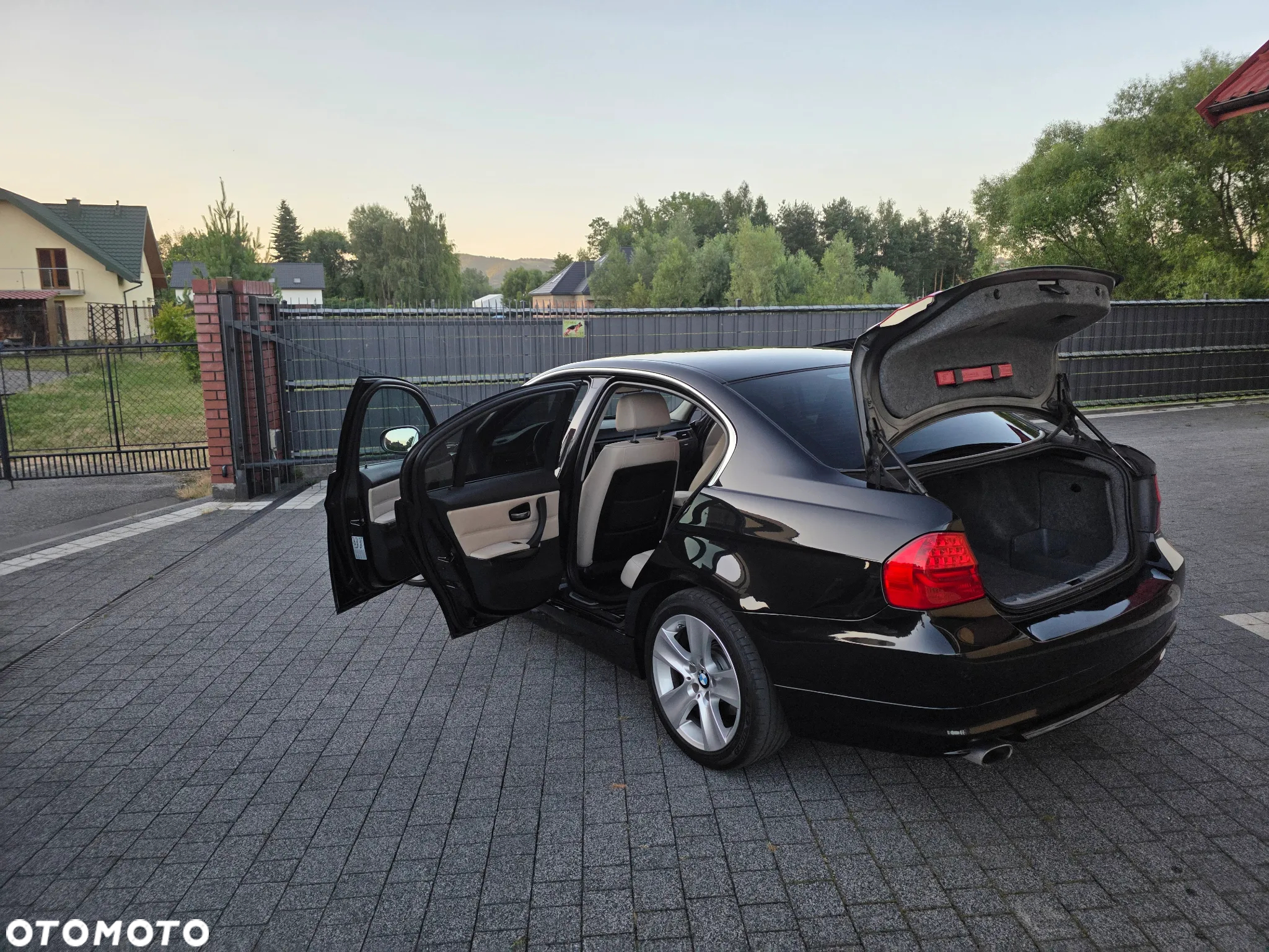 BMW Seria 3 320d xDrive - 12