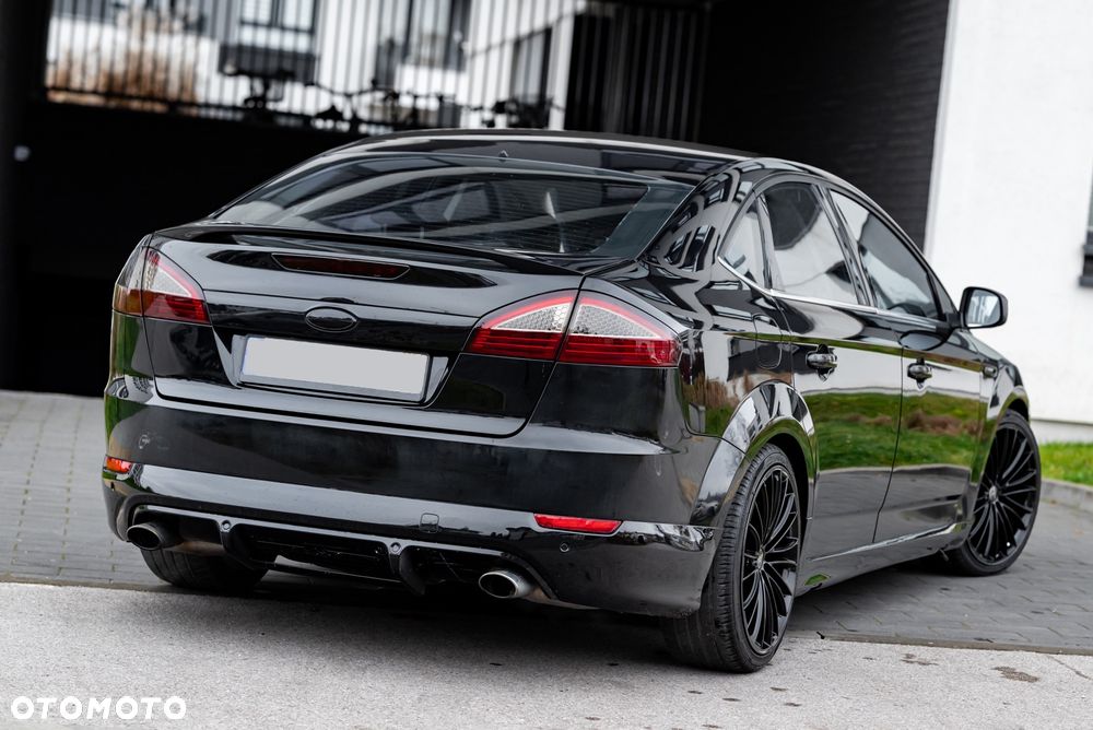 Ford Mondeo 2.5 Titanium S - 12