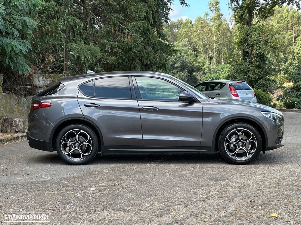 Alfa Romeo Stelvio 2.2 D Sprint Q4 AT8 - 30