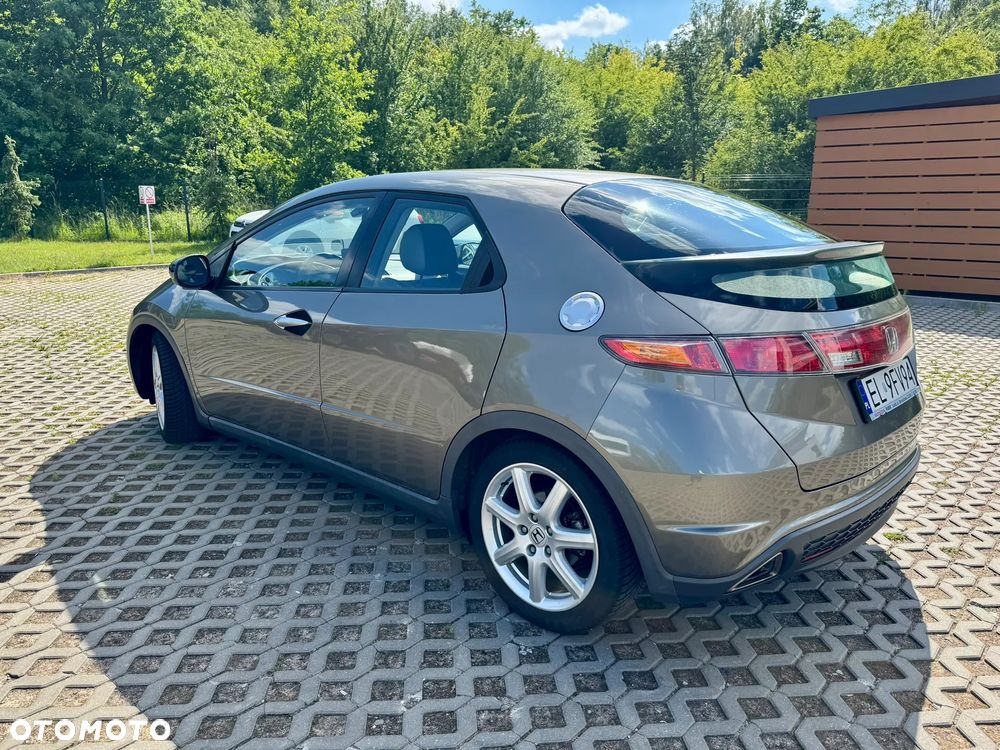Honda Civic 1.8i-VTEC Sport - 3