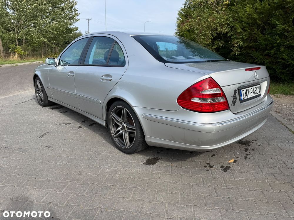 Mercedes-Benz Klasa E - 2