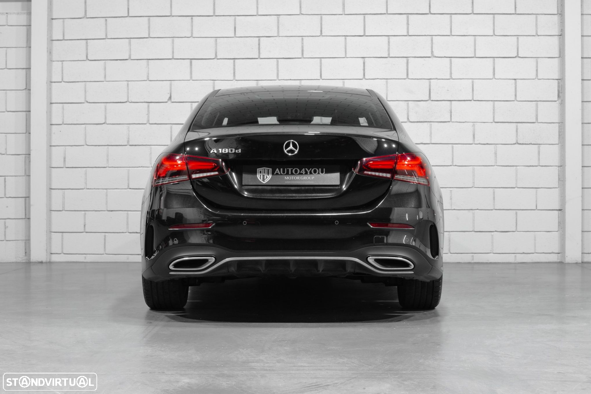 Mercedes-Benz A 180 Limousine d AMG Line Aut. - 37