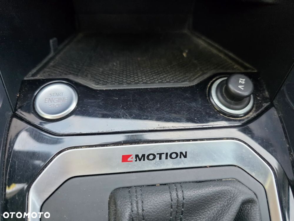 Volkswagen T-Roc 2.0 TSI 4Motion DSG Sport - 25