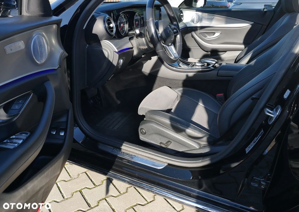 Mercedes-Benz Klasa E 300 9G-TRONIC Avantgarde - 14