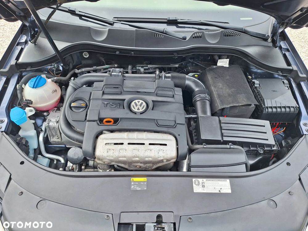 Volkswagen Passat 1.4 TSI DSG BlueMotion Technology Exclusive - 40