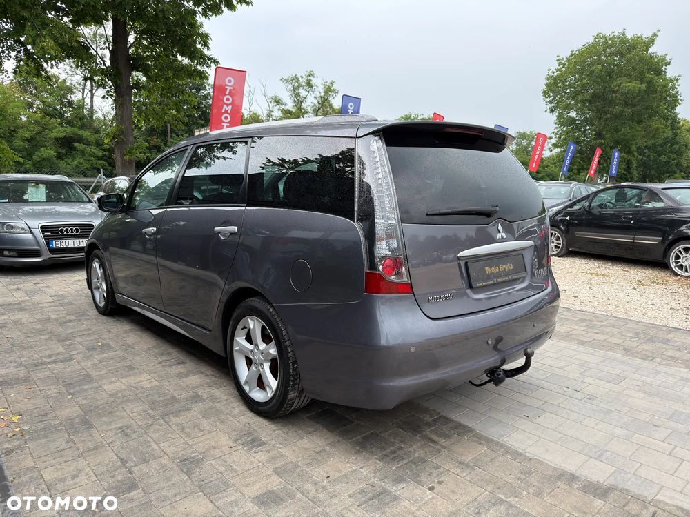 Mitsubishi Grandis 2.4 Motion - 14