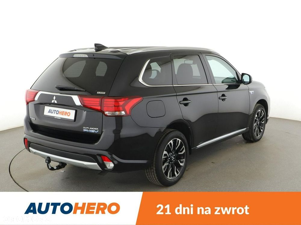 Mitsubishi Outlander - 8