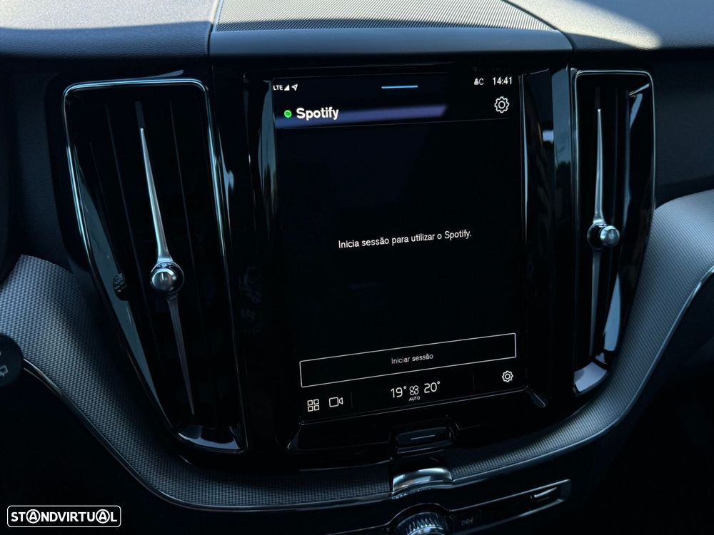 Volvo XC 60 2.0 T6 PHEV Black Edition AWD - 41