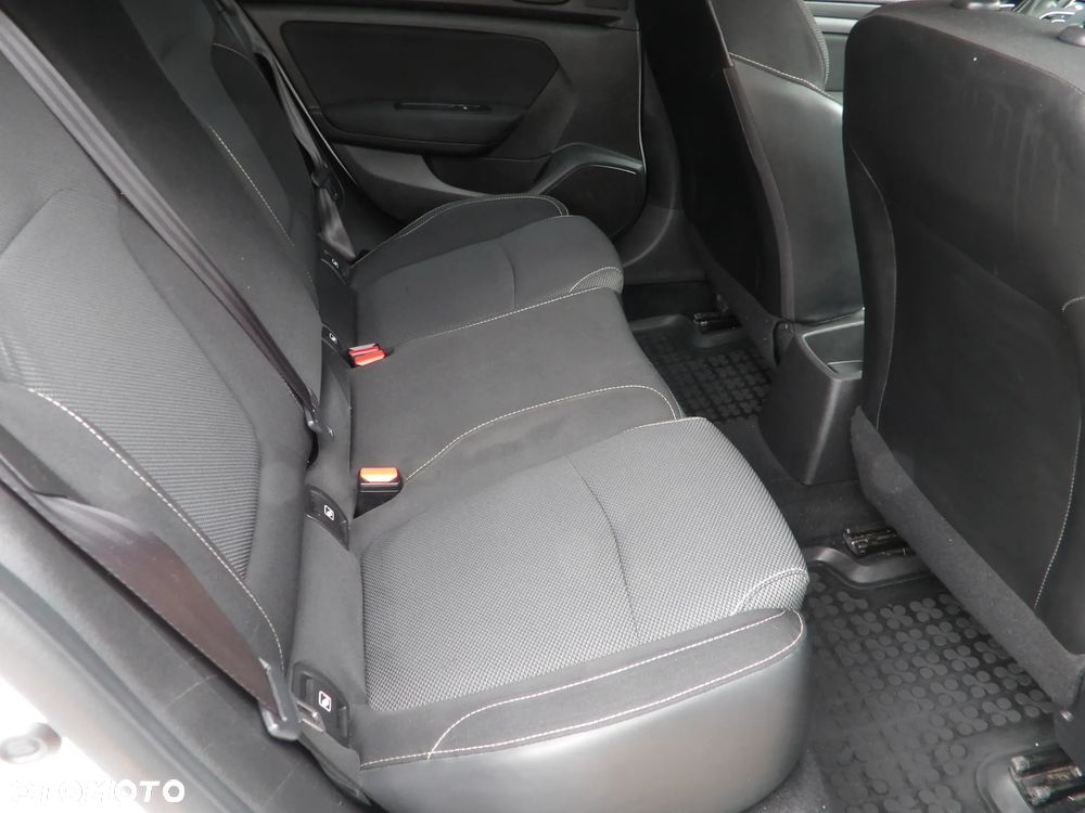 Renault Megane - 24