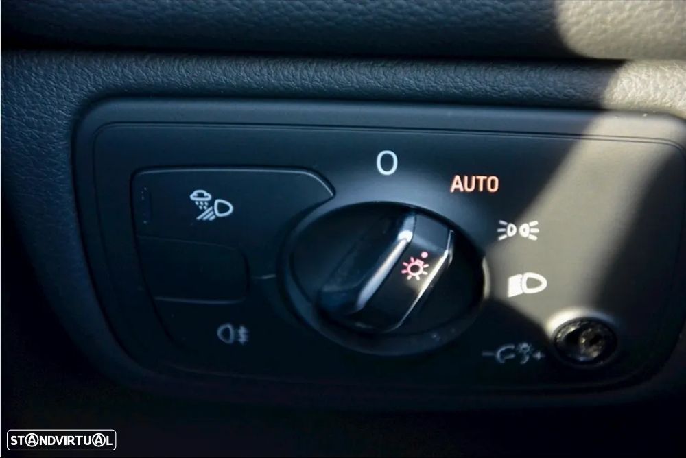 Audi A6 Avant 2.0 TDI Ultra S tronic - 14