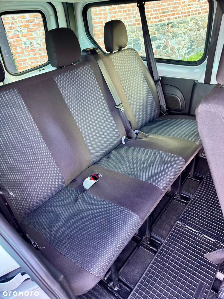 Renault Trafic - 11