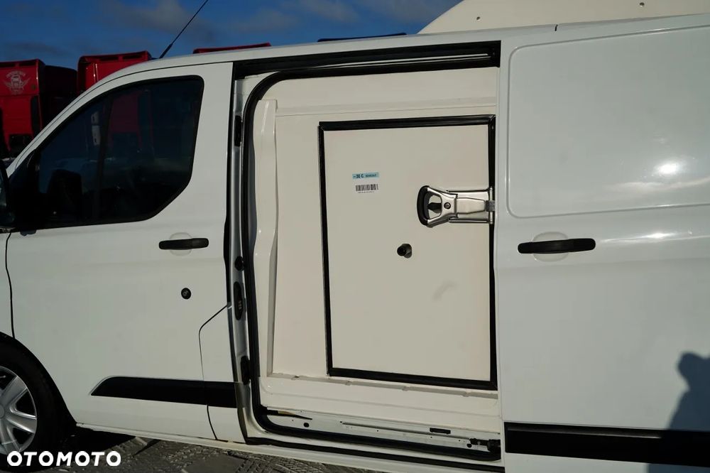 Ford TRANSIT / CHŁODNIA /  TRZY  ZABUDOWY IZOTERMICZNE / TRIO TEMPERATURA  / SPROWADZONY - 24